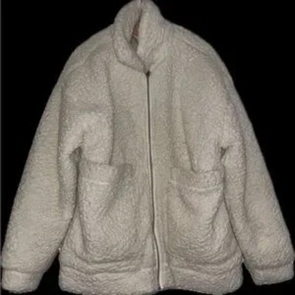 Cozy White Sherpa Jacket with a cream zip-front design, like new, from the Jane - Picture 3 of 7